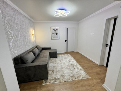 Vanzare apartament cu 2 camere + living în centrul orașului, str. Albișoara! 