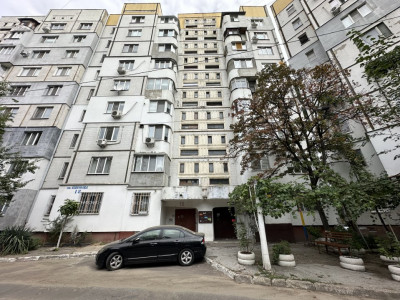 Chirie, apartament cu 1 cameră în centrul orașului, str. Albișoara, lângă Pegas.