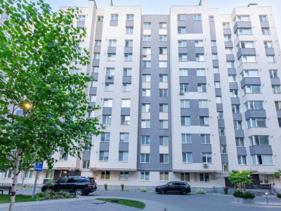 SkyHouse, Grenoble, apartament bilateral cu 2 camere și living, 64 mp. 