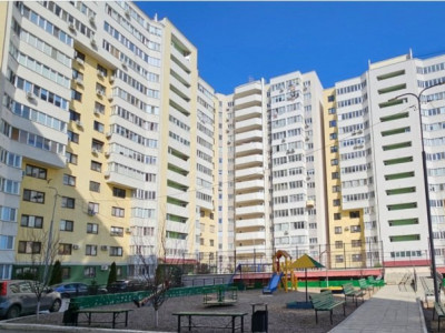 Botanica, Cuza Vodă, prima linie, apartament cu 2 camere, bloc nou, Amic.