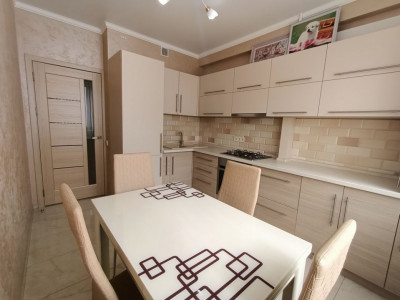 Apartament cu 2 camere, 52 mp, Telecentru, Pietrarilor.