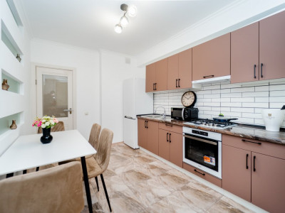 Apartament cu 2 camere spre chirie în Buiucani, bd. Alba Iulia. Termen lung!