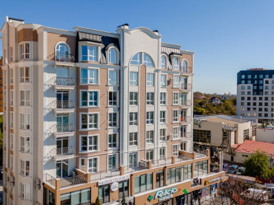 Квартира с 2 комнатами + гостиной в новом доме, сданном в эксплуатацию, Яловены.