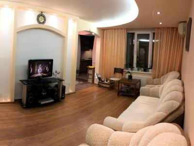 Apartament 2 camere separate + living, Botanica, N. Titulescu.