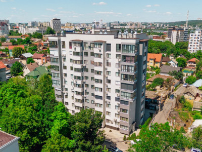 Квартира с 2 спальнями и гостиной, напротив парка Долины Роз!