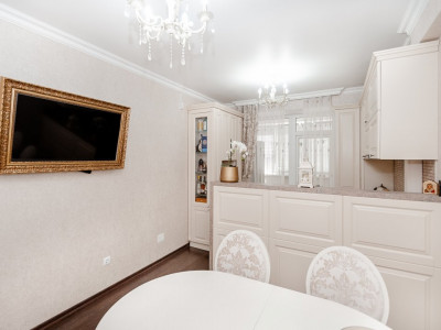 Квартира с 2 спальнями и гостиной, 58 кв.м., Ботаника.
