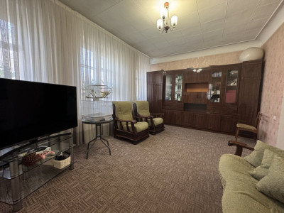 Vanzare apartament cu 3 camere, 74 mp, str. Dumitru Râșcanu.
