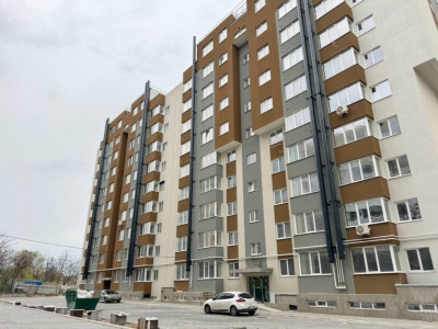Ciocana, M. Spătarul, apartamentul cu 2 camere + living, bloc nou.