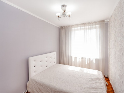 Chirie, apartament cu 2 camere și living în Centrul orașului, str. Grigore Vieru