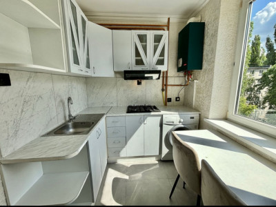 Se vinde apartament cu incalzire autonoma 