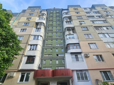 Продается 2-комнатная квартира, серия 143, Чеканы, ул. Милеску Спэтару.