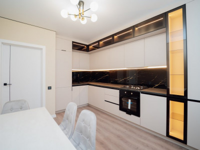 Apartament cu 2 camere+living, Poșta Veche, str. Iazului, bloc nou, Reconscivil.
