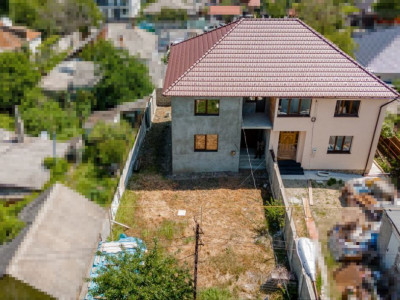 Duplex modern, 175 mp + 3 ari, Telecentru, Gara de Sud.