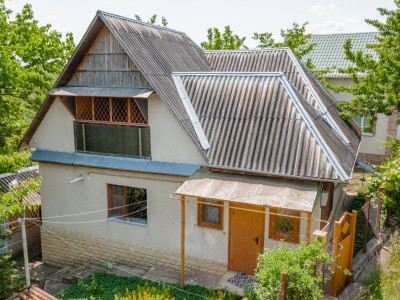  Vilă în Dănceni, Vila Dolca, lângă lac, 2 nivele, 77 mp+6 ari! 