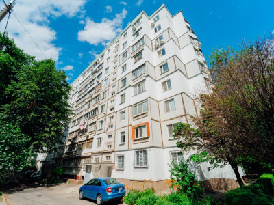 Apartament cu 3 camere de vanzare, Buiucani, Alba Iulia.