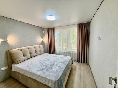 Продается квартира с 1 комнатой + гостиная, 35 кв.м., Чеканы.