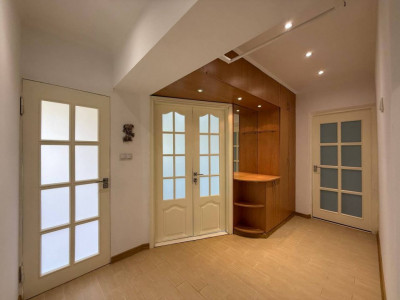 Apartament cu 2 camere, seria 102, Poșta Veche, str. Gh. Madan. 