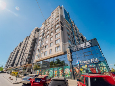 Квартира с 3 комнатами + гостиная в ЖК Eco City Residence, Чеканы.