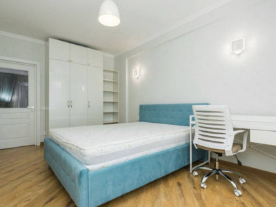 Centru, Albișoara, ExFactor, apartament cu 2 camere + living, reparație euro.