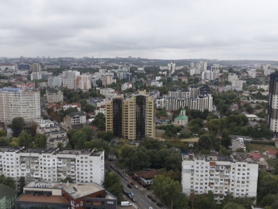 Vanzare 3 camere în centrul orașului, str. P. Rareș, bloc nou, variantă albă.