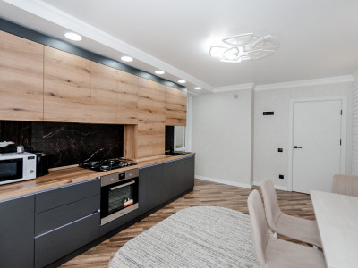 Apartament cu 3 camere în chirie, bloc nou, Durlești. 