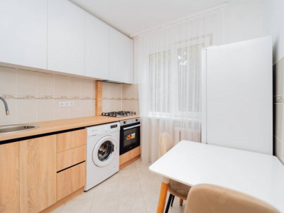 Botanica, str. Sarmizegetusa, apartament cu 2 camere de vanzare.