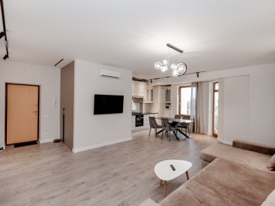 Chirie apartament în centrul orașului, Ștefan cel Mare, 2 camere+living+parcare.