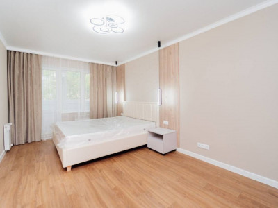 Apartament cu 3 dormitoare separate, Botanica, bd. Traian, Seria Varnita