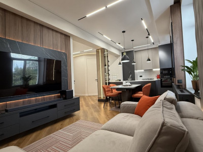 Ultracentru, Stefan cel Mare 132, apartament modern cu 2 camere+living.