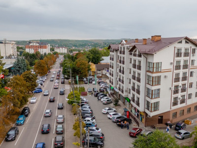 Apartament spațios cu 2 camere + living de vânzare – Ialoveni, Alexandru cel Bun