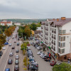 Квартира с 2 комнатами + гостиной на продажу – Яловены, Александру чел Бун. thumb 14