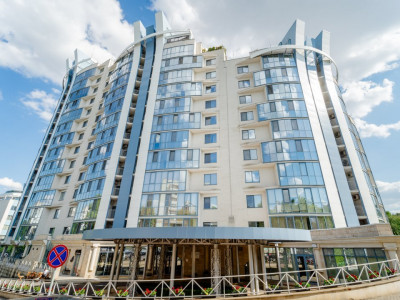 Apartament cu 2 camere+living, Coliseum Palace, Parc Afgan. 