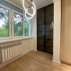 Квартира 3 комнаты + гостиная, 74 м², серия 143, 2 кладовые на этаже. thumb 10