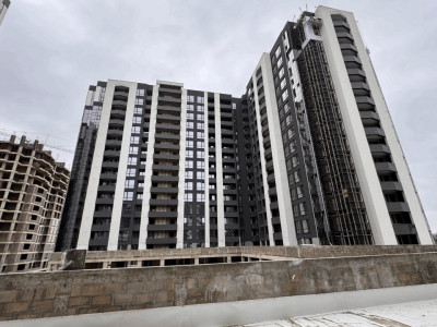 Newton House – Ботанический сад, I Транш, 2 комнаты, вид на парк!