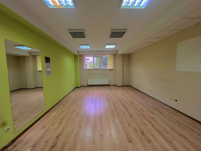 Vanzare spatiu nelocativ în Centru, str. Colina Puskin.