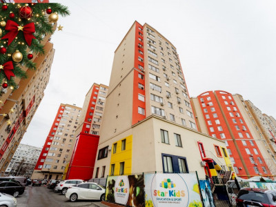 Vanzare apartament cu 2 camere și living, Ciocana, str. Ginta Latină.