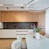 Newton House Ioana Radu, apartament cu 3 camere și living, complet mobilat.  thumb 3