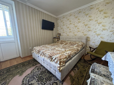 Продается комната с удобствами в секторе Буюканы, ул. Сучава!