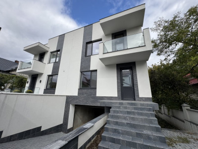 Vanzare duplex în Dumbrava, 2 nivele, 240 mp+3 ari. 