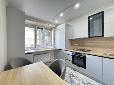 Vânzare apartament 2 camere în bloc nou, Centru, str. Tecuci.