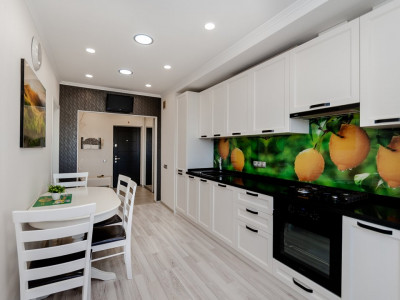 Apartament cu 2 camere + garaj subteran, Centru, Ion Casian Suruceanu.