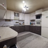 Apartament cu 3 camere în casă privată cu 3 niveluri, Dumbrava. thumb 1