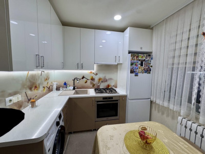 Vânzare apartament cu 2 camere, reparație euro – Buiucani, str. Ion Pelivan 13