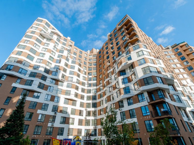 De închiriat apartament modern în complexul Lagmar, str. N. Testimițanu 