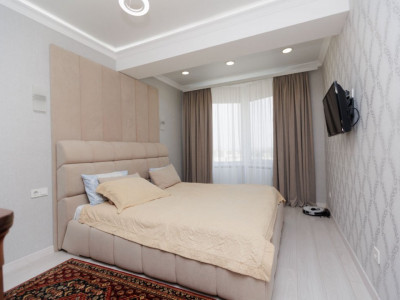 Apartament cu 2 dormitoare si living, Buiucani, Bd Alba Iulia