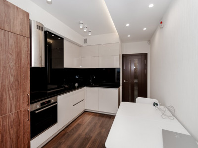 Chirie apartament spațios cu 2 camere , reparație modernă , complexul ExFactor !