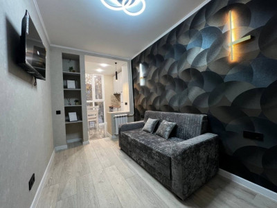 Vânzare garsonieră cu reparație euro, 18mp + balcon, Buiucani, Visinilor.