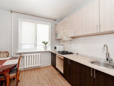 Spre închiriere apartament cu 2 camere, Telecentru, str. Gheorghe Asachi. 