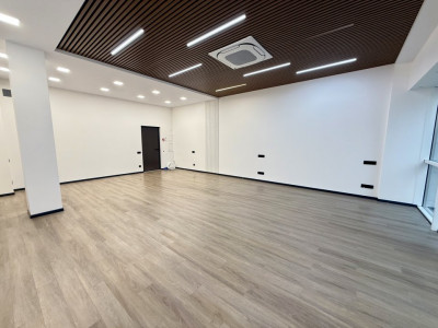 Oficiu de închiriat în Business Centru ARTIMA, str. Calea Ieșilor 6A 