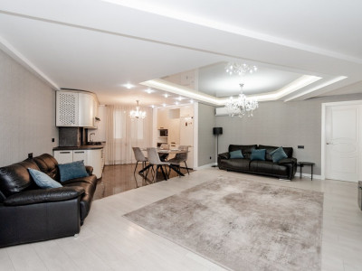 Centru Str trandafirilor 20 apartamente cu 2 camere și living linga parc 